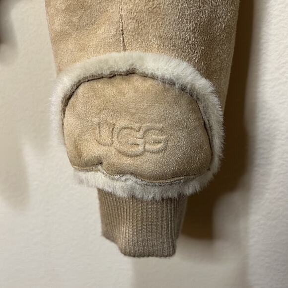 UGG Suede Leather Hooded Bomber Jacket Size M - Picture 3 of 10